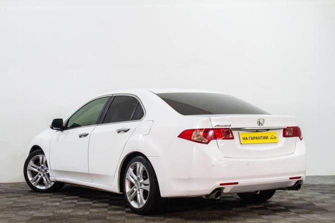 Honda Accord VIII Рестайлинг с пробегом 2011 года, цена 1 289 000 рублей, 250600 км, седан, Автокод Объявления