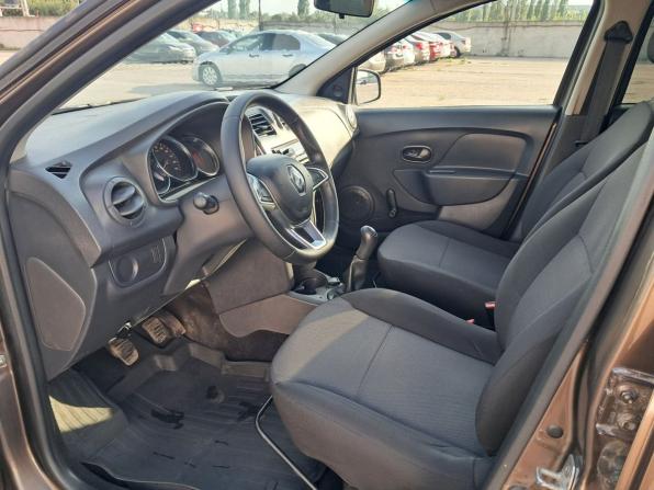 Renault Logan II Рестайлинг с пробегом 2021 года, цена 945 000 рублей, 72540 км, седан, Автокод Объявления