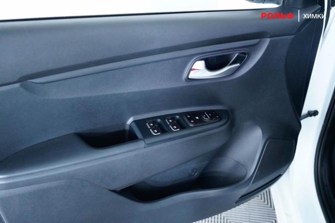 Kia Rio IV с пробегом 2017 года, цена 1 397 000 рублей, 101800 км, седан, Автокод Объявления