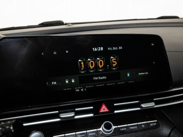 Hyundai Elantra VII (CN7) Рестайлинг с пробегом 2023 года, цена 2 127 000 рублей, 69905 км, седан, Автокод Объявления
