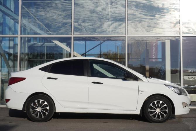 Hyundai Solaris I Рестайлинг с пробегом 2015 года, цена 865 000 рублей, 167682 км, седан, Автокод Объявления