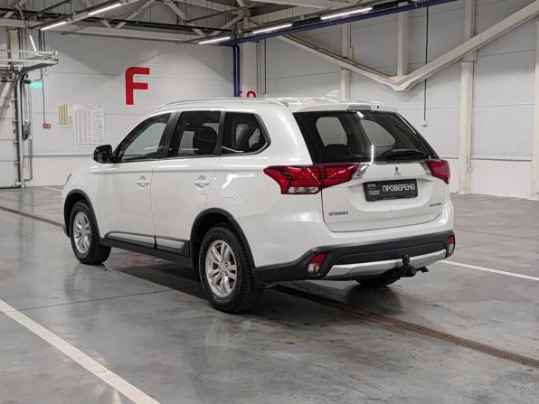 Mitsubishi Outlander III Рестайлинг 3 с пробегом 2018 года, цена 1 599 000 рублей, 200290 км, внедорожник, Автокод Объявления