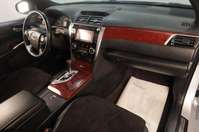 Toyota Camry VII (XV50) Рестайлинг с пробегом 2014 года, цена 1 439 000 рублей, 212300 км, седан, Автокод Объявления