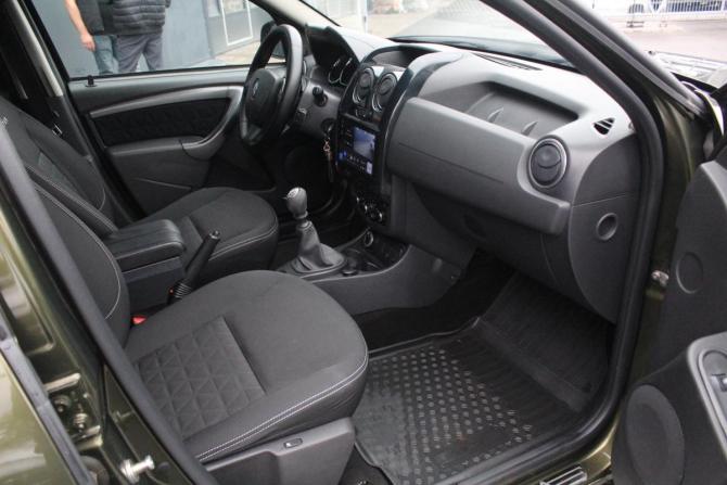 Renault Duster I Рестайлинг с пробегом 2017 года, цена 1 260 000 рублей, 165672 км, внедорожник, Автокод Объявления