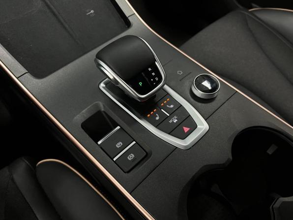 Omoda C5 I с пробегом 2024 года, цена 1 700 000 рублей, 17975 км, внедорожник, Автокод Объявления