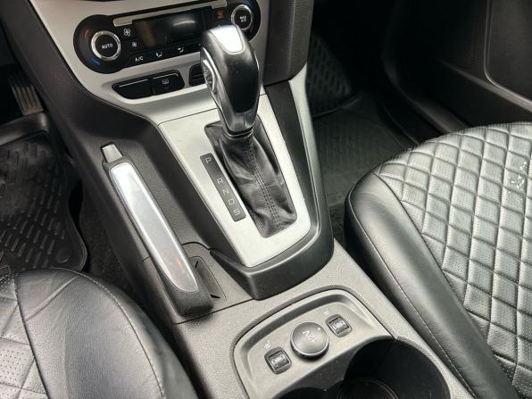 Ford Focus III с пробегом 2012 года, цена 695 900 рублей, 293700 км, седан, Автокод Объявления