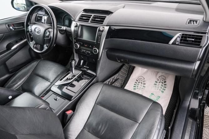 Toyota Camry VII (XV50) Рестайлинг с пробегом 2014 года, цена 1 649 000 рублей, 290000 км, седан, Автокод Объявления