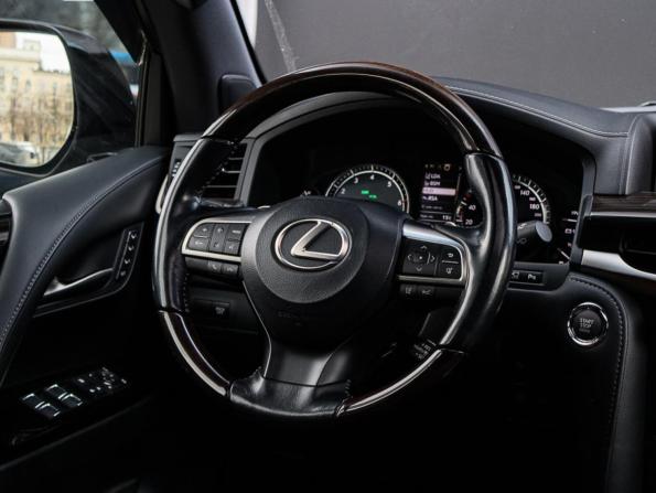 Lexus LX III Рестайлинг 2 с пробегом 2017 года, цена 9 400 000 рублей, 53679 км, внедорожник, Автокод Объявления