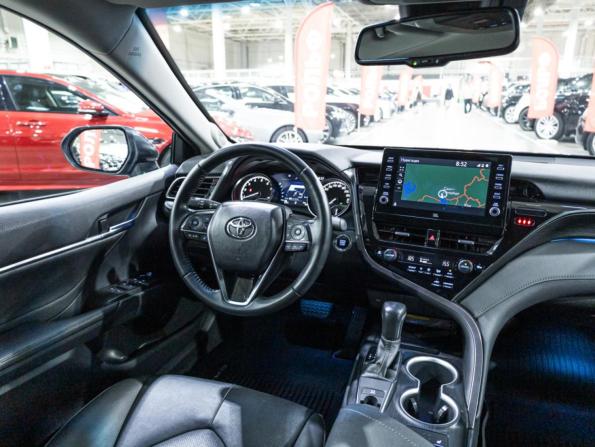 Toyota Camry VIII (XV70) Рестайлинг с пробегом 2021 года, цена 3 350 000 рублей, 51751 км, седан, Автокод Объявления