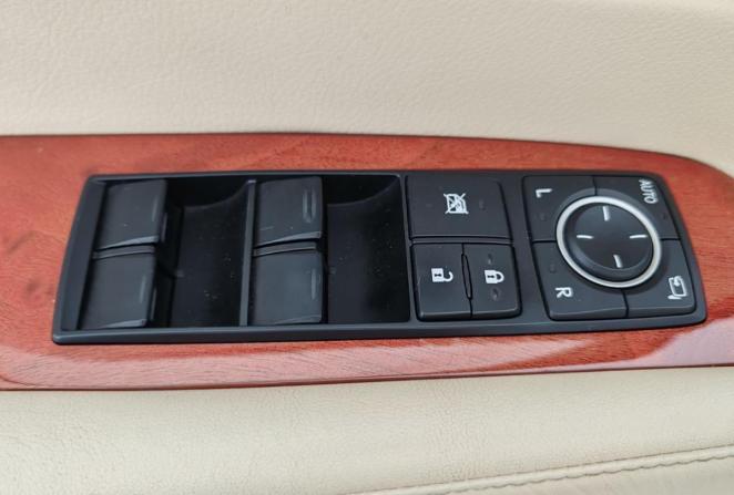 Lexus RX III с пробегом 2011 года, цена 2 000 000 рублей, 272145 км, внедорожник, Автокод Объявления
