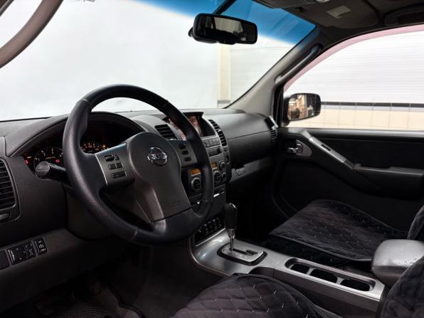 Nissan Pathfinder III с пробегом 2005 года, цена 1 049 900 рублей, 251111 км, внедорожник, Автокод Объявления