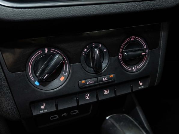 Volkswagen Polo VI с пробегом 2021 года, цена 1 670 000 рублей, 56383 км, лифтбек, Автокод Объявления