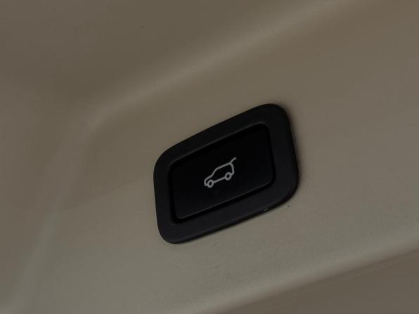 Land Rover Range Rover IV Рестайлинг с пробегом 2018 года, цена 5 190 000 рублей, 134464 км, внедорожник, Автокод Объявления