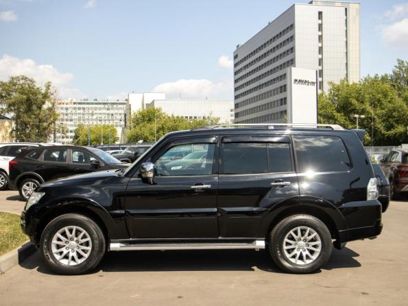 Mitsubishi Pajero IV Рестайлинг 2 с пробегом 2017 года, цена 2 513 000 рублей, 129254 км, внедорожник, Автокод Объявления