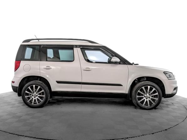 Skoda Yeti I Рестайлинг с пробегом 2015 года, цена 1 275 000 рублей, 112874 км, внедорожник, Автокод Объявления