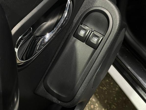 Renault Duster I Рестайлинг с пробегом 2018 года, цена 1 429 000 рублей, 112326 км, внедорожник, Автокод Объявления