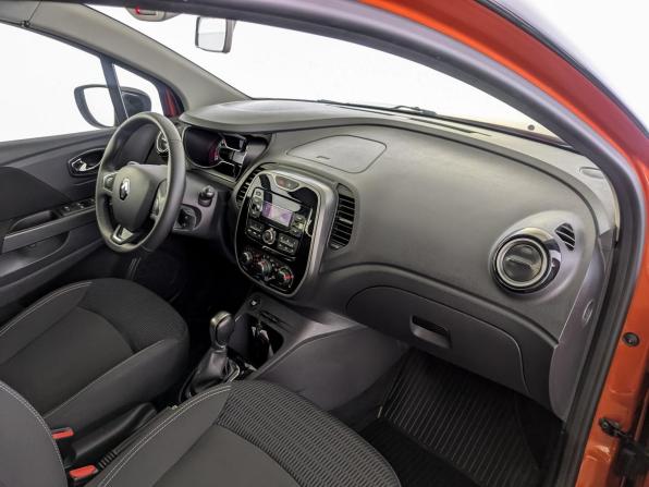 Renault Kaptur I с пробегом 2018 года, цена 1 335 000 рублей, 77744 км, внедорожник, Автокод Объявления