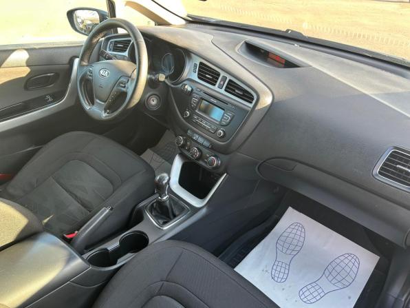Kia Ceed II с пробегом 2012 года, цена 880 000 рублей, 179000 км, универсал, Автокод Объявления