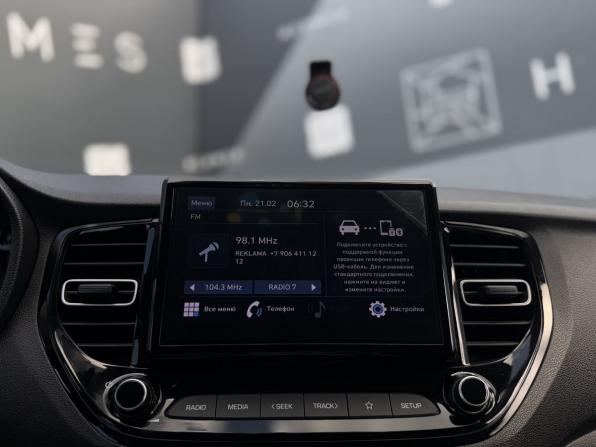Hyundai Solaris II Рестайлинг с пробегом 2021 года, цена 1 589 000 рублей, 111941 км, седан, Автокод Объявления