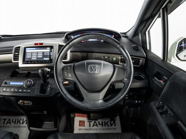 Honda Freed I Рестайлинг 2 с пробегом 2014 года, цена 1 215 000 рублей, 122112 км, компактвэн, Автокод Объявления