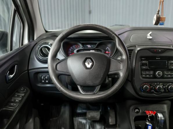 Renault Kaptur I с пробегом 2018 года, цена 1 100 000 рублей, 142683 км, внедорожник, Автокод Объявления