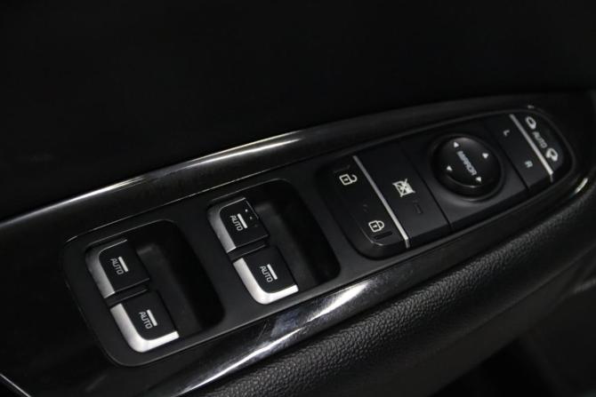 Kia Optima IV Рестайлинг с пробегом 2020 года, цена 1 695 950 рублей, 197064 км, седан, Автокод Объявления