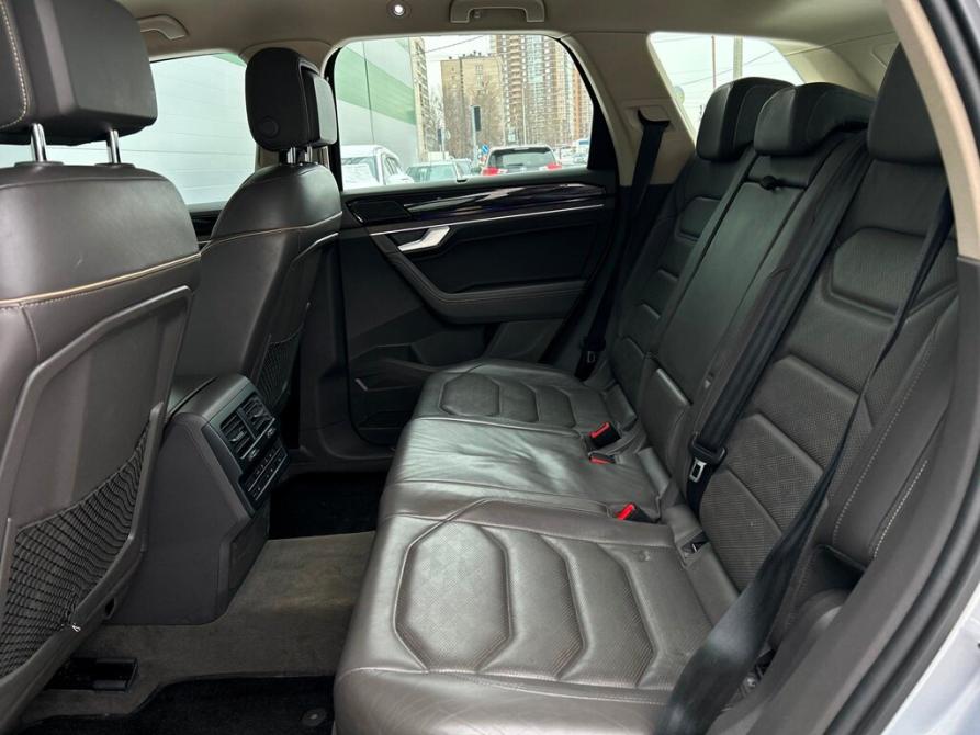 Volkswagen Touareg III Санкт-Петербург  - изображение 13