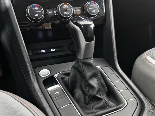 Volkswagen Taos I с пробегом 2021 года, цена 2 719 000 рублей, 63232 км, внедорожник, Автокод Объявления