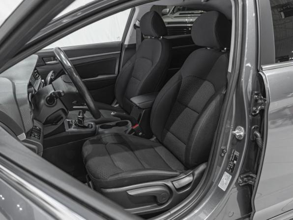 Hyundai Elantra VI (AD) Рестайлинг с пробегом 2019 года, цена 1 650 000 рублей, 140181 км, седан, Автокод Объявления