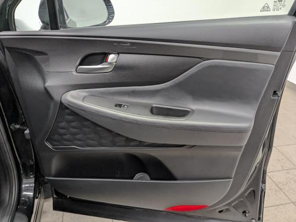 Hyundai Santa Fe IV Рестайлинг с пробегом 2022 года, цена 4 100 000 рублей, 29354 км, внедорожник, Автокод Объявления
