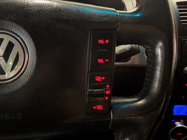 Volkswagen Touareg I Рестайлинг с пробегом 2007 года, цена 699 000 рублей, 364857 км, внедорожник, Автокод Объявления