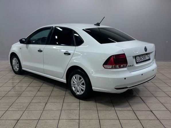 Volkswagen Polo V Рестайлинг с пробегом 2017 года, цена 940 000 рублей, 142997 км, седан, Автокод Объявления