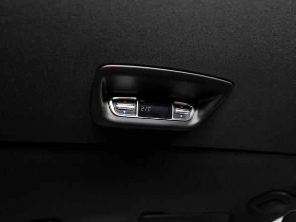 Mercedes-Benz V-Класс III (W447) Рестайлинг с пробегом 2021 года, цена 7 400 000 рублей, 150333 км, минивэн, Автокод Объявления