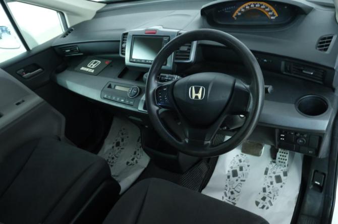 Honda Freed I с пробегом 2010 года, цена 899 000 рублей, 216536 км, компактвэн, Автокод Объявления