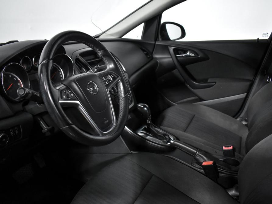Opel Astra J Рестайлинг Санкт-Петербург  - изображение 9