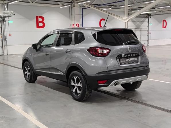 Renault Kaptur I Рестайлинг с пробегом 2021 года, цена 1 560 000 рублей, 60572 км, внедорожник, Автокод Объявления