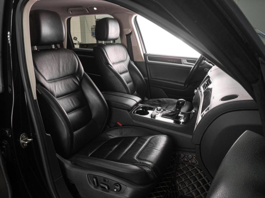 Volkswagen Touareg II Рестайлинг Тюмень  - изображение 8