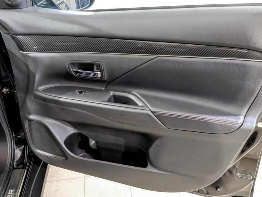 Mitsubishi Outlander III Рестайлинг 3 Химки  - изображение 24