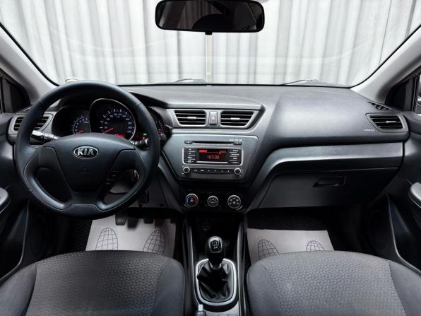 Kia Rio III Рестайлинг с пробегом 2015 года, цена 999 999 рублей, 98234 км, седан, Автокод Объявления