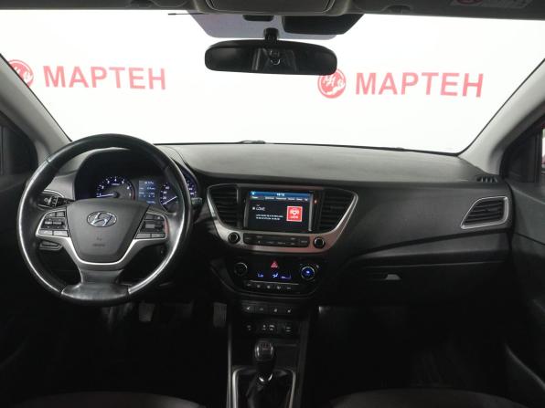 Hyundai Solaris II с пробегом 2018 года, цена 1 225 000 рублей, 126314 км, седан, Автокод Объявления