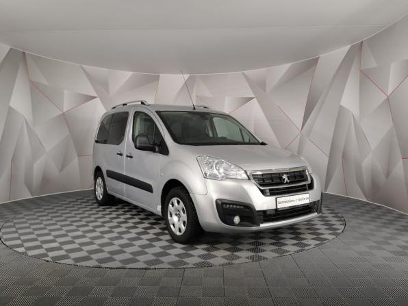 Peugeot Partner II Рестайлинг 2 с пробегом 2021 года, цена 1 369 000 рублей, 111029 км, компактвэн, Автокод Объявления
