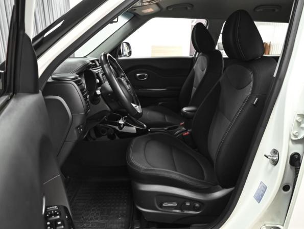 Kia Soul II Рестайлинг с пробегом 2017 года, цена 1 698 000 рублей, 128342 км, хэтчбек, Автокод Объявления