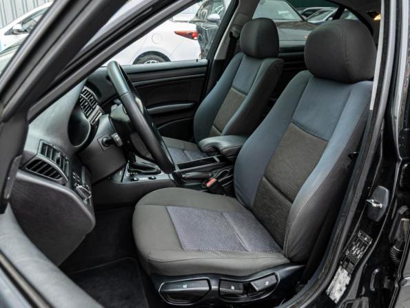 BMW 3 серии IV (E46) Рестайлинг с пробегом 2003 года, цена 899 000 рублей, 301755 км, седан, Автокод Объявления