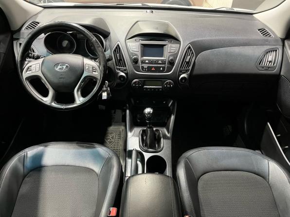 Hyundai ix35 I Рестайлинг с пробегом 2013 года, цена 1 390 000 рублей, 111311 км, внедорожник, Автокод Объявления