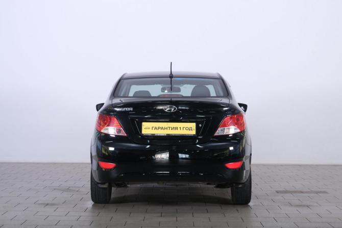 Hyundai Solaris I с пробегом 2011 года, цена 959 000 рублей, 243000 км, седан, Автокод Объявления