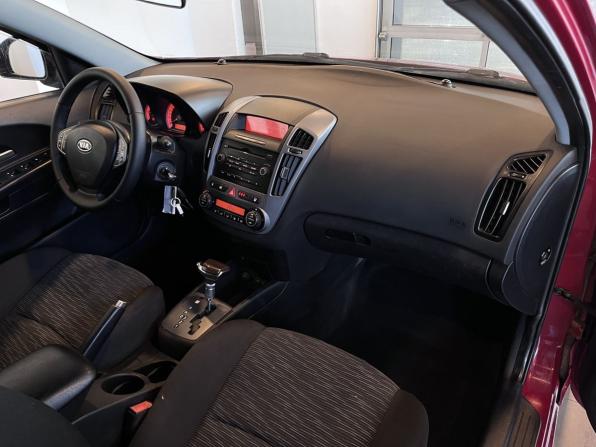 Kia Ceed I с пробегом 2008 года, цена 560 000 рублей, 297203 км, хэтчбек, Автокод Объявления