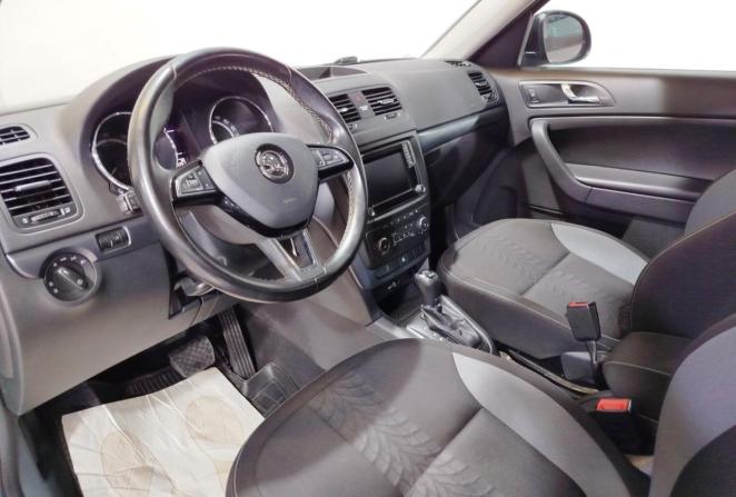 Skoda Yeti I Рестайлинг с пробегом 2017 года, цена 1 860 000 рублей, 66460 км, внедорожник, Автокод Объявления