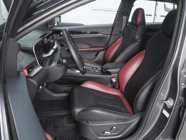 Geely Coolray I Рестайлинг с пробегом 2024 года, цена 2 130 000 рублей, 21773 км, внедорожник, Автокод Объявления