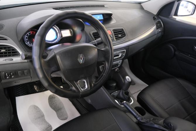 Renault Fluence I Рестайлинг с пробегом 2014 года, цена 649 000 рублей, 383000 км, седан, Автокод Объявления