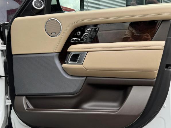 Land Rover Range Rover IV Рестайлинг с пробегом 2019 года, цена 7 500 000 рублей, 152315 км, внедорожник, Автокод Объявления